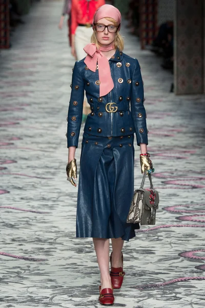 Look 58